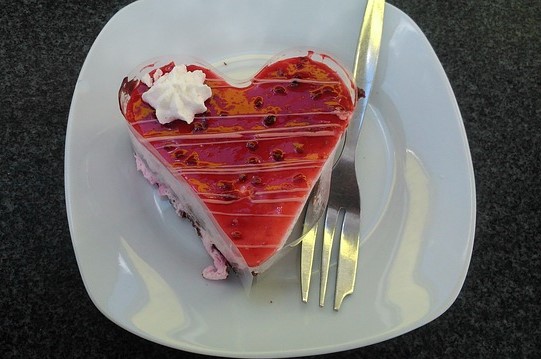 торт с коржами сердце