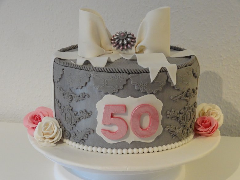 торт женщине на 50 лет