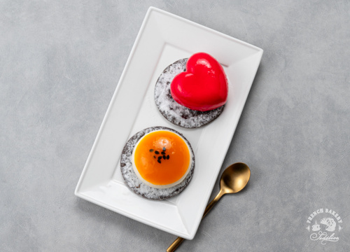 Пирожное десерт "Сердце малина" купить в Москве